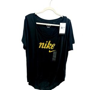 NWT Nike Women’s Tee - 1X